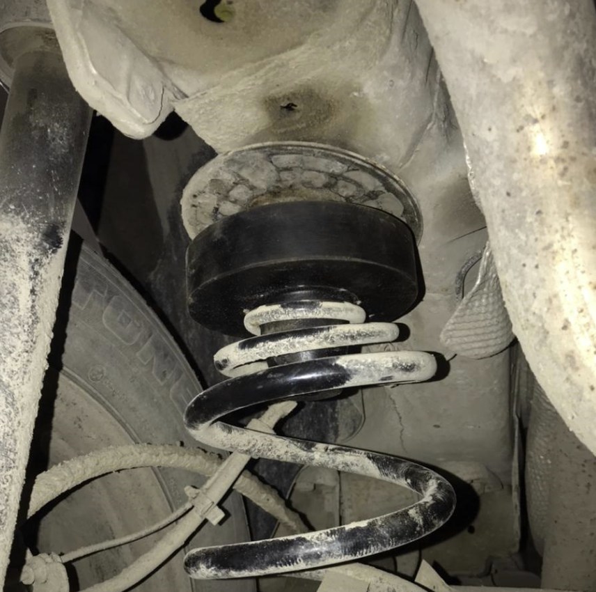 Chevrolet Cruze — weryfikacja mocowań, przewodów i odbojów